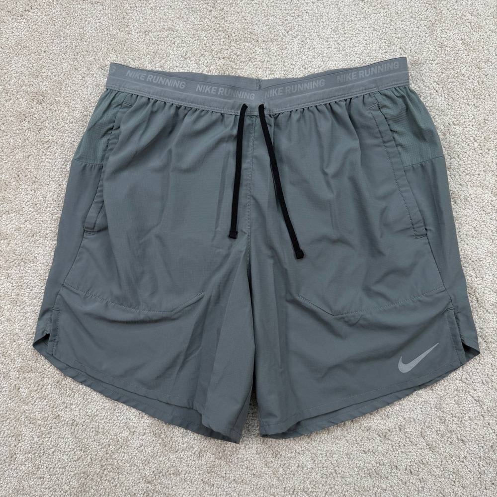 Nike Mens M Running Shorts Grey DM4761-084 Dri-Fit Stride 5 Inch